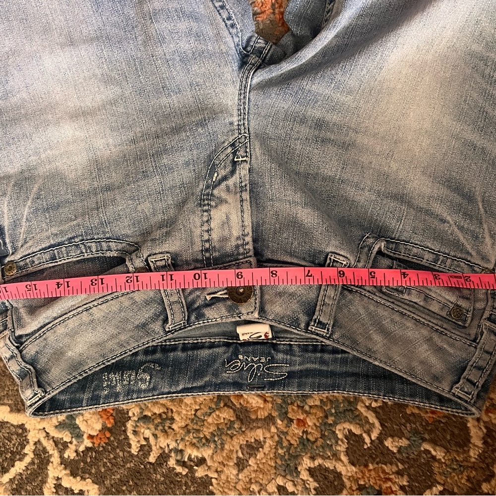 Silver Women's Jeans Suki Capri Size 28 Blue Wash Handcrafted Imported Canadian - Picture 10 of 10
